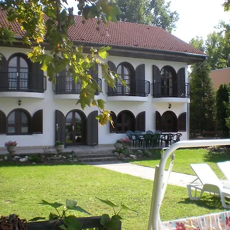Aba House 度假居 *